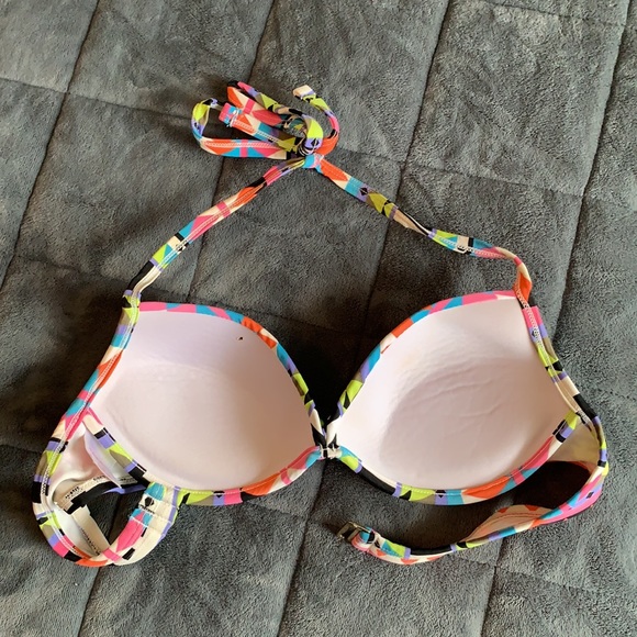 Bikini PUSH-UP Swim Suit - Picture 6 of 9